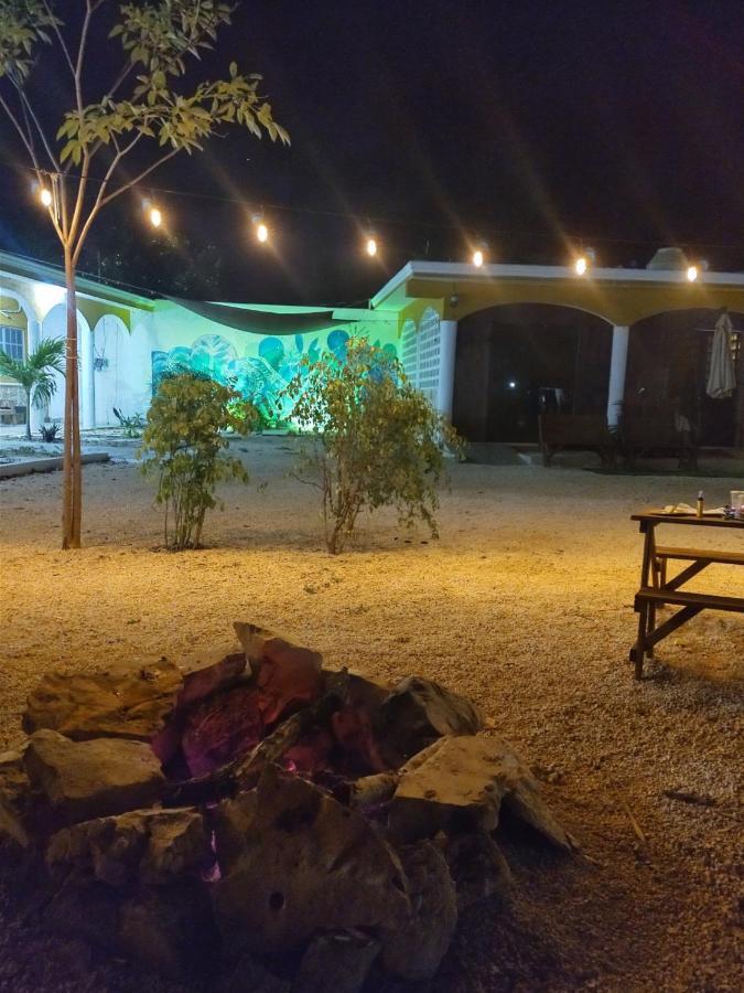 Hotel Villa Gabriela - Restaurant, Bikes ,Lands Tours Celestun Kültér fotó